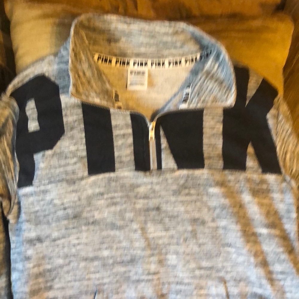 Pink sweatshirt - Picture 4 of 4